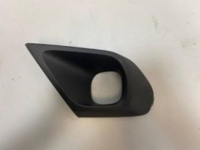 Рамка противотуманной фары левой Renault Duster 2015 >