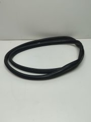 Уплотнитель проема двери передней правой Hyundai Getz 2002-11