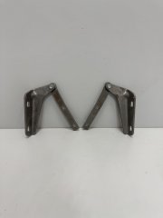 Петли капота (левая и правая) Chevrolet Niva 2123 2002-09