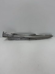 Усилитель брызговика правый Лада 2110 1997-2009