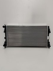 Радиатор охлаждения двигателя Volkswagen Polo Sedan 2010-2015