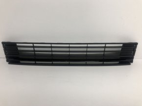 Решетка в бампер центральная Volkswagen Polo Sed RUS 2015-2020