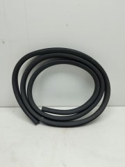 Уплотнитель двери Ford Focus 3 2011-15